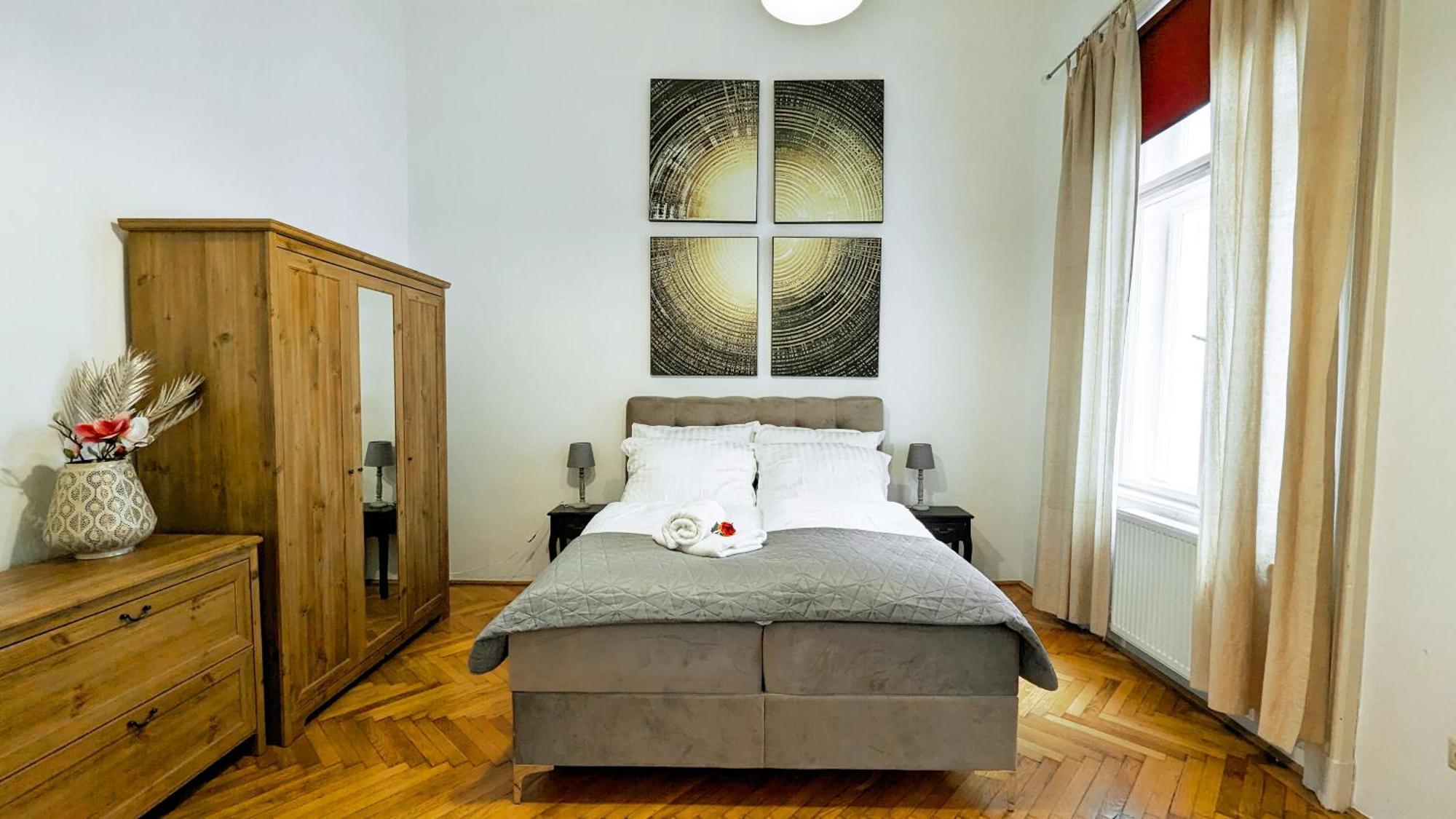 Heart Of The City, Entire Very Big Apartment Budapest Luaran gambar