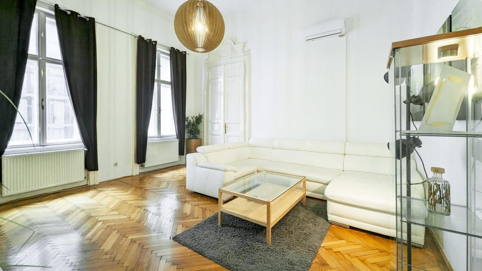 Heart Of The City, Entire Very Big Apartment Budapest Luaran gambar