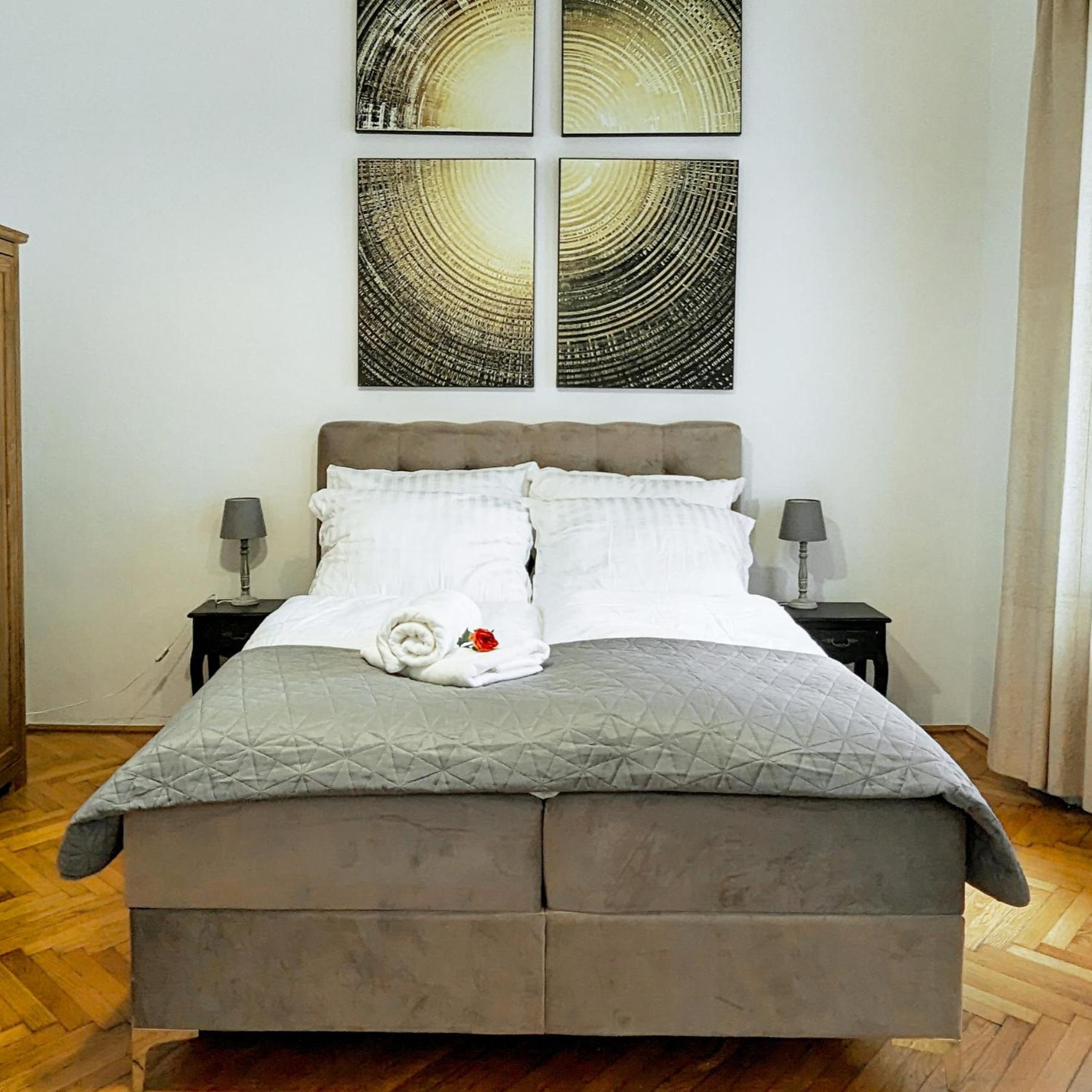 Heart Of The City, Entire Very Big Apartment Budapest Luaran gambar