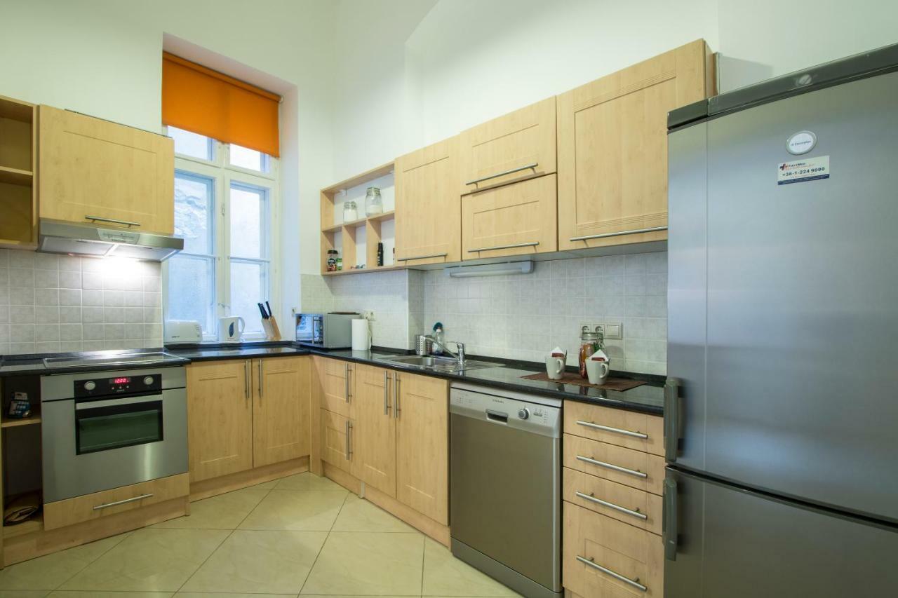 Heart Of The City, Entire Very Big Apartment Budapest Luaran gambar