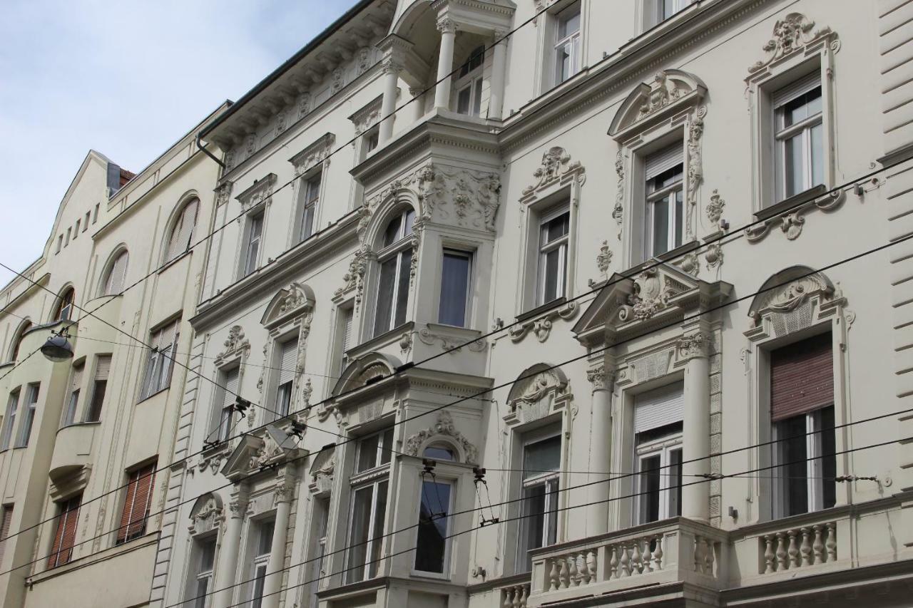 Heart Of The City, Entire Very Big Apartment Budapest Luaran gambar